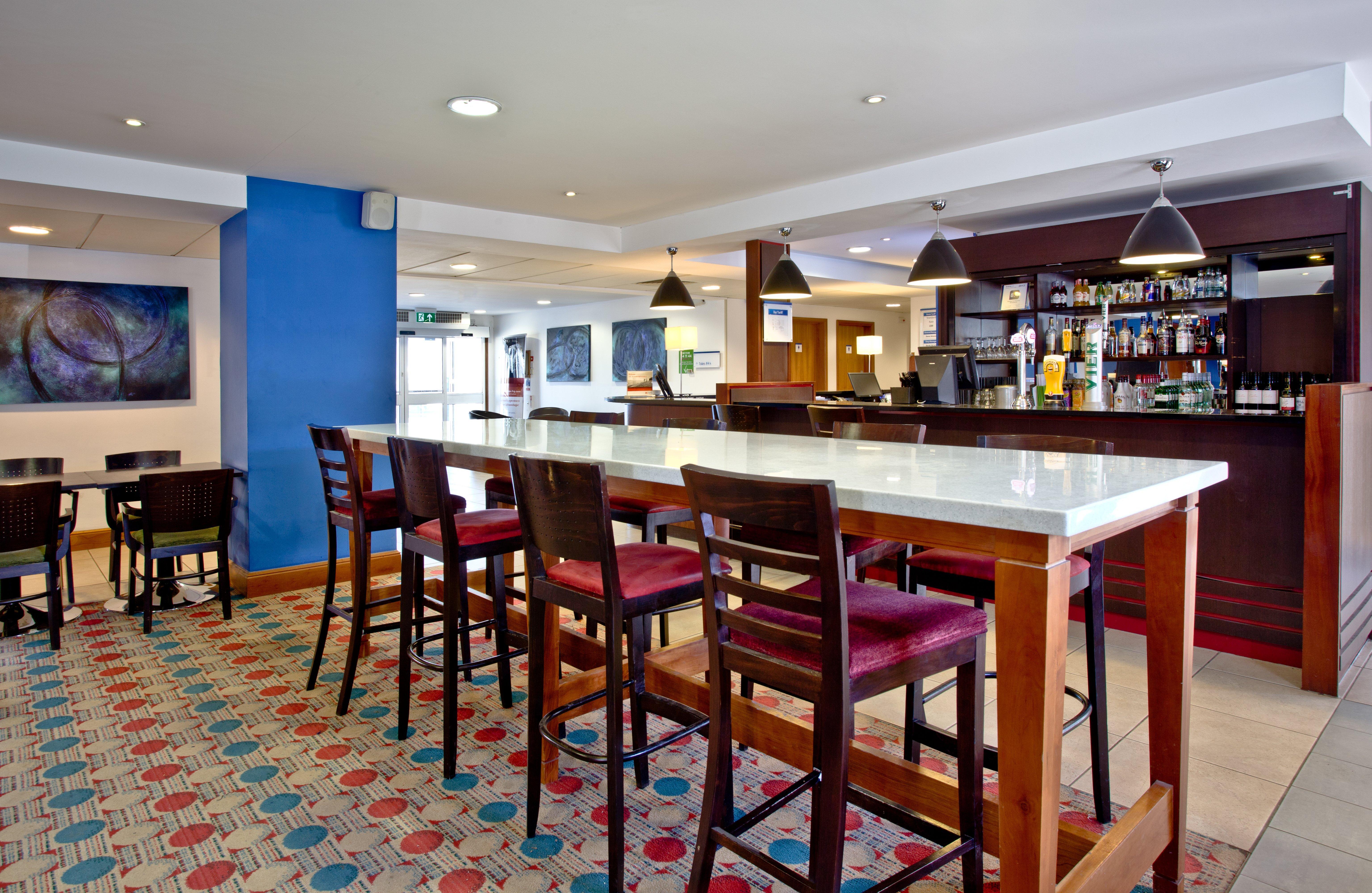 Express By Ihg Hotel 3*