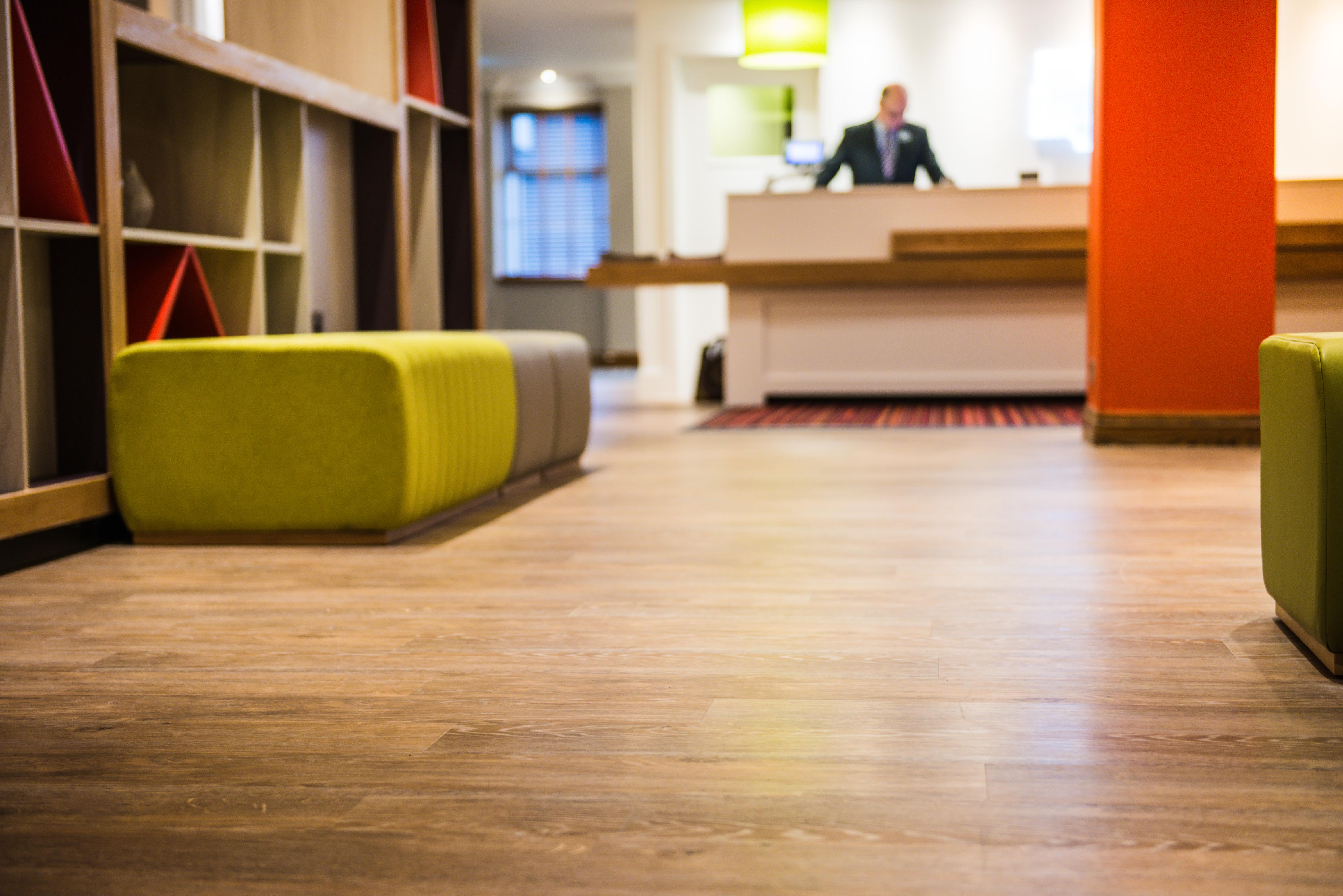 Express By Ihg Hotel
